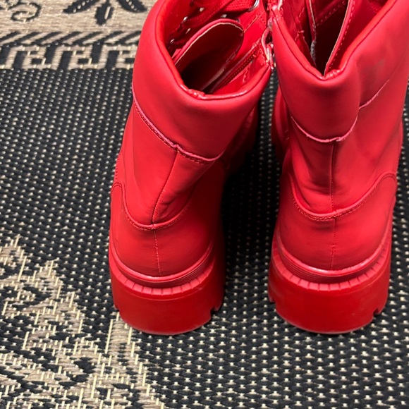 Red Women's Boots size 9 - Picture 6 of 7